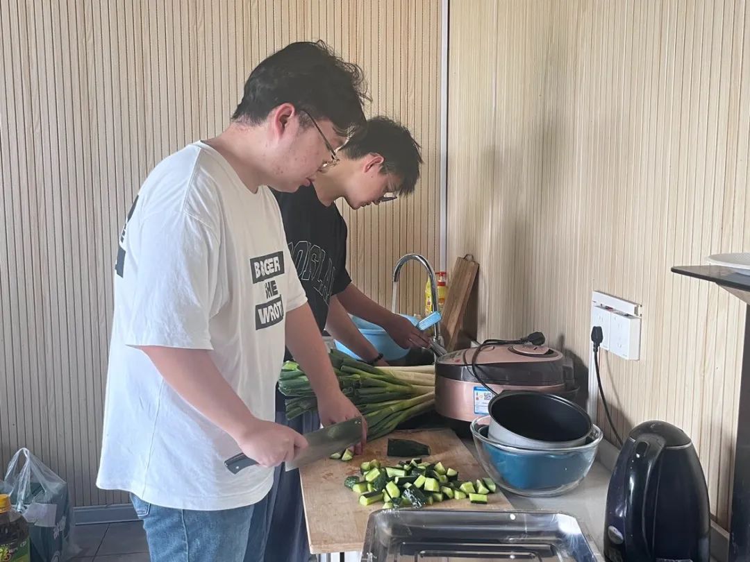 27_1080 × 810_138 KB.jpg 27_1080 × 810_138 KB.jpg